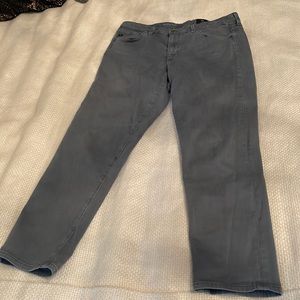 Hey!!! This is a pair of size 29 at jeans!!